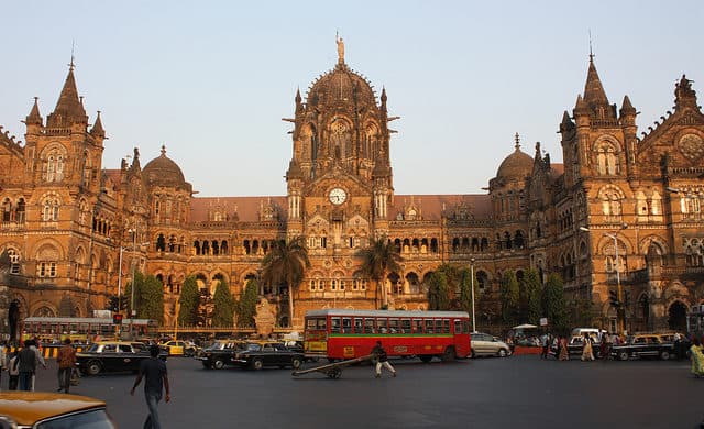 Delta: San Francisco – Mumbai, India. $848 (Basic Economy) / $998 (Regular Economy). Roundtrip, including all Taxes